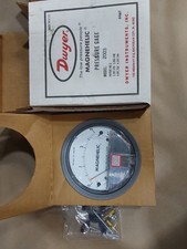 DWYER 2003 Magnehelic Pressure Gage  picture