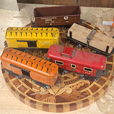 Lionel O Gauge Tin/Metal Freight Cars Lot PRR B&O CNW NYC 556 3-Rail picture