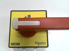 SCHNEIDER ELECTRIC, 055173, LOAD BREAK SWITCH (DISCONNECT BASE), NEW, 1/pack picture
