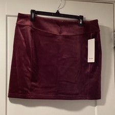 Lululemon Athletica Burgundy Mini Skirt picture