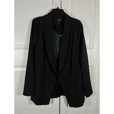Torrid Blazer Size 1/1X (Equiv 14-16) Black Longline Crepe NWT picture
