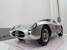 CMC 1:18 -M-076- Mercedes-Benz 300 SLR Uhlenhaut-Coupe 1955 Silver  picture