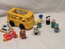 Vintage 10 pc Fisher-Price  Family Mini-Bus People Dog Sheep Ride toys  1969   picture