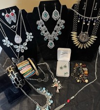Jewelry Lot Vtg Mod Silver Tone Gold Tone Metal Necklace Earrings Bracelet Bulk picture