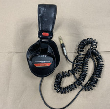 Sony MDR-V6 Over the Ear Headphones - Black picture
