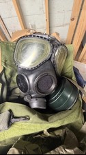 US Military M40 Field Protective Gas Mask with Case Size Medium picture