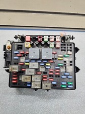 🔥03-06 Chevy Silverado Sierra Power Module Engine Unit Fuse Relay Box Junction picture