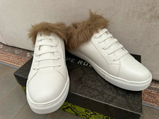 Cape Robbin Women’s Slip-On Mule Sneakers Faux Fur Lined White 8 picture