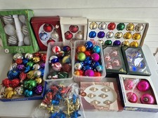 VINTAGE CHRISTMAS TREE GLASS ORNAMENTS,AND MODERN ORNAMENTS,MIXED LOT picture