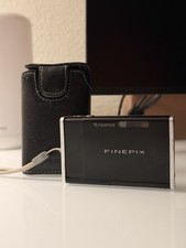Fujifilm FinePix Z1 5.1MP Digital Camera -Black TESTED Works NEAR MINT W/ Pouch picture
