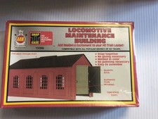 vintage AHM (Associated Hobby Manufacturers) “Locomotive Maintenance Building” picture