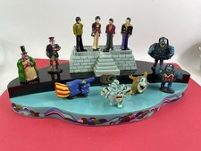 BEATLES Gartlan Beatles Yellow Submarine complete set 976/1000 W/ Stage picture