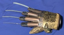 Nightmare On Elm Street Robert Englund Freddy Signed Autograph On Replica Glove picture