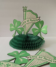 Pair Vtg 1979 Beistle St Patricks Day Honeycomb Centerpieces Erin Go Bragh USA picture