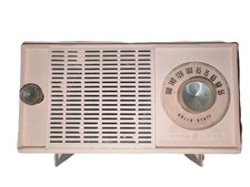 General Electric GE T125A ?  AM Table Radio picture