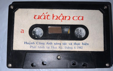 Vintage 1982 Vietnamese Music Cassette Tape - Vat Han Ca - Phat Hanh Tai Hoa Ky picture