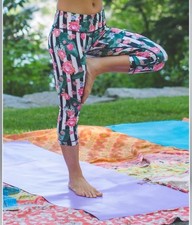 Lululemon Wunder Under Crop Palm Play Full-On Luxtreme Neon Pink Green Stripe 6 picture
