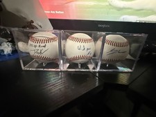 Dax kilby wilberson de Pena and yostin Pena autographed baseballs. picture
