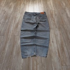 Vintage Levi's 550 light washed faded distressed jeans blue essential picture