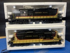 Lionel 6-8679 O Gauge Northern Pacific GP-20 And GP-9 6-8668 Dummy) Works Great picture