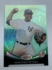 Mariano Rivera 2010 Topps Finest, Green Refractor #52 -  #'d 02/99 picture