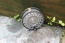 Hardy L.R.H Lightweight Two-Screw Fly Reel picture