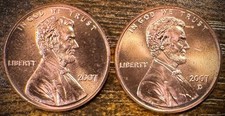 2007 P & D Lincoln Memorial Cent BU 2 Coin Set From Original Rolls picture