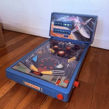 VERY RARE VINTAGE 1983 TOMY ASTRO SHOOTER TABLETOP PINBALL GAME BLUE picture