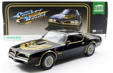GreenLight Artisan 1:18 1977 Pontiac Firebird Trans Am Smokey & The Bandit picture