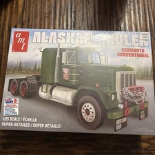 AMT Alaskan Hauler Kenworth Tractor 125 Scale Model Kit AMT1339 picture