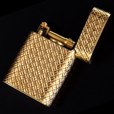 Van Cleef Arpels 18K Solid Gold Oil Lighter Basket Weave 57g Luxury Japan VCA picture
