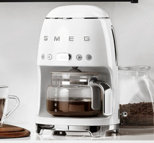 SMEG DCF02 Drip Coffee Maker 10-Cup 1050W White Glossy Automatic picture