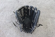 Mizuno Classic Pro Glove for Right Handed Thrower picture