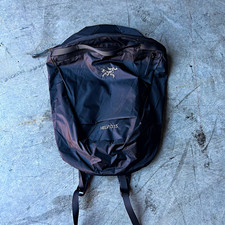 Arc'teryx Heliad 15 Black Hiking Backpack Small Zip Closure Unisex Adults picture