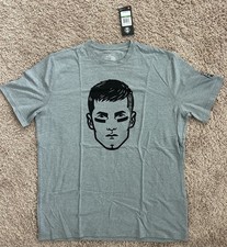 New TB12 Tom Brady UA Under Armour Gray T- Shirt New England Patriots L RARE picture
