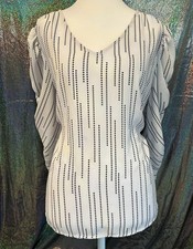 Beautiful Ladies Blouse Size L from cabi picture