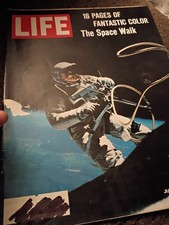 Life Magazine THE SPACE WALK 16 PAGES OF FANTASTIC COLOR Cool ads, too picture