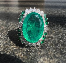 7.99 Ct Oval Cut Natural Green Emerald & Diamond Wedding Ring 18K White Gold picture