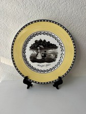Vintage Official Buckingham Palace English Fine Bone China Collector Plate 8.25” picture