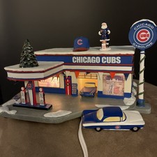 Hawthorne Village Chicago Cubs Service Station 04 Christmas Village Lighted Rare picture