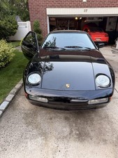 1989 Porsche 928 S-4 picture