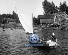 WOMEN SAILING BOAT KARELIA SUMMER 1922 8X10 PHOTO picture