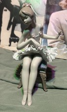 Vintage Lladró Porcelain Figurine #5496 