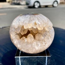 260G Natural Agate Opening Smile Quartz Cluster Crystal Specimen Healing picture