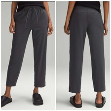 Lululemon Tapered Leg Mid Rise Pant 7/8 Length Women’s Small Luxtreme Activewear picture