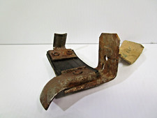 NOS 1971-73 DODGE LEFT REAR TAILPIPE HANGER B-BODY DUAL EXHAUST #3466060 383 440 picture