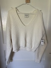 NWT A&F Ultra Soft Sweater V-neck Cozy Long Sleeve picture