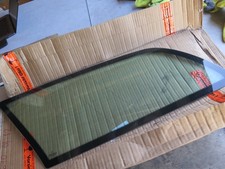 NOS OEM Mercedes Benz A2106700112 Rear Side Window Pane E210 (PB) picture