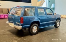 1/25 AMT 1996 Chevy Tahoe Snapfast Model Kit #31961 2005 picture