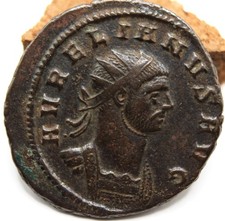 Roman Imperial | Aurelian | AE Antoninianus | 273-274 AD | Rome | Sol & Captive picture